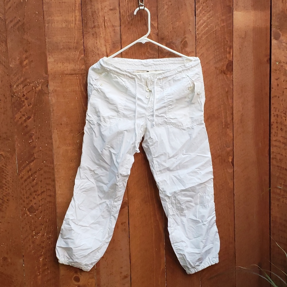 *GAP* Cropped Cargo pants White Size 4